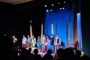 Teatrul ploiestean, pe PODIUM: „Premiul publicului” pentru „O noapte furtunoasa” la Festivalul National de Comedie de la Galati