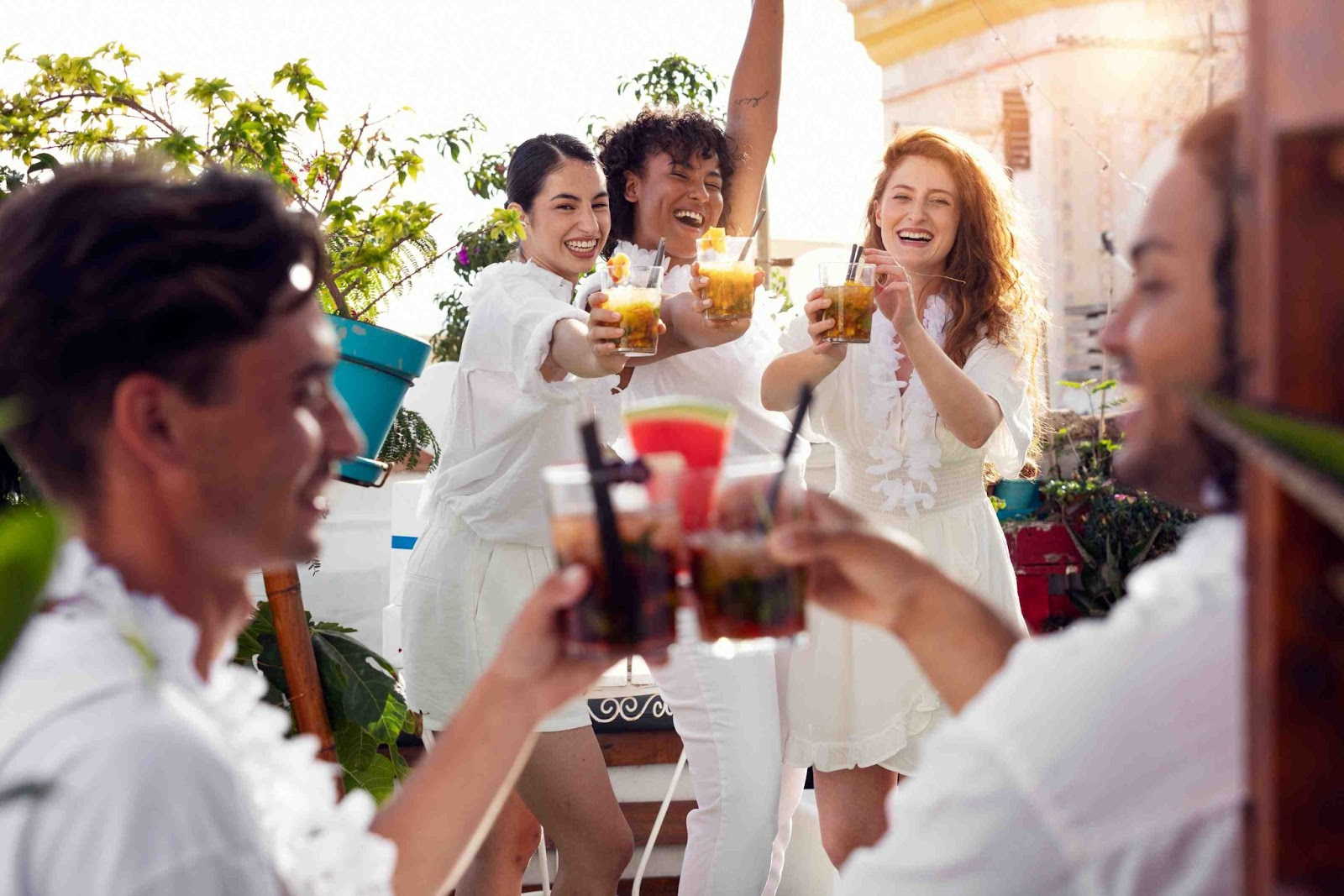 O petrecere în aer liber poate fi mult mai mult decât un simplu grătar! Organizează un eveniment care se va transforma într-o amintire extraordinară!
